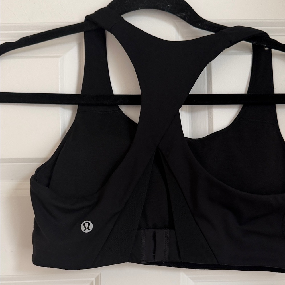 lululemon athletica Black Cross-Back Sports Bra